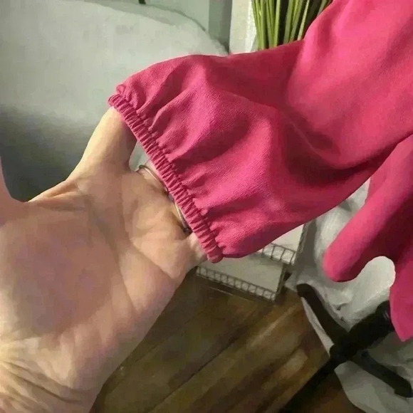 Chicos Women’s 2 US L Cold Shoulder Tunic Hidden Button Long Sleeve Blouse Top - Picture 3 of 11